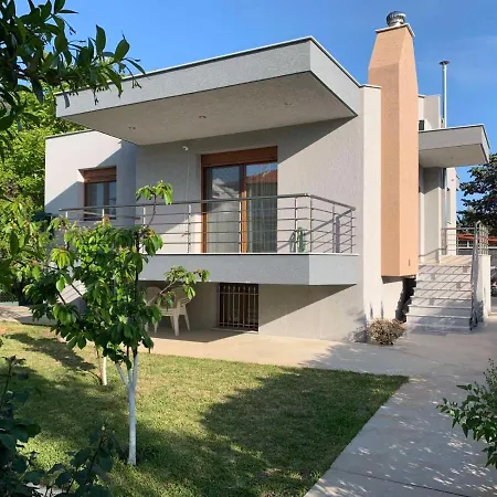 In Nea Kallikratia Nea Kallikrateia